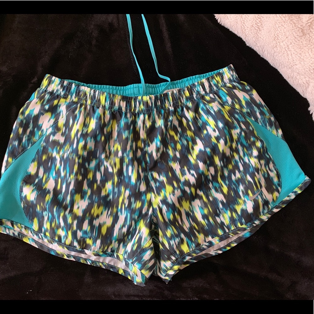 Nike Running shorts (with liner)